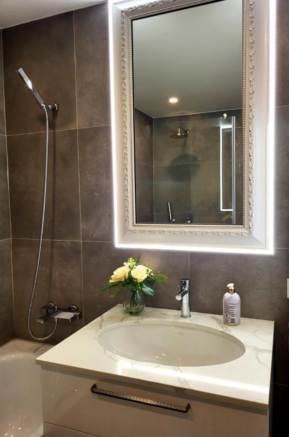 E.D. Luxury Apartaments Šiauliai Exteriör bild