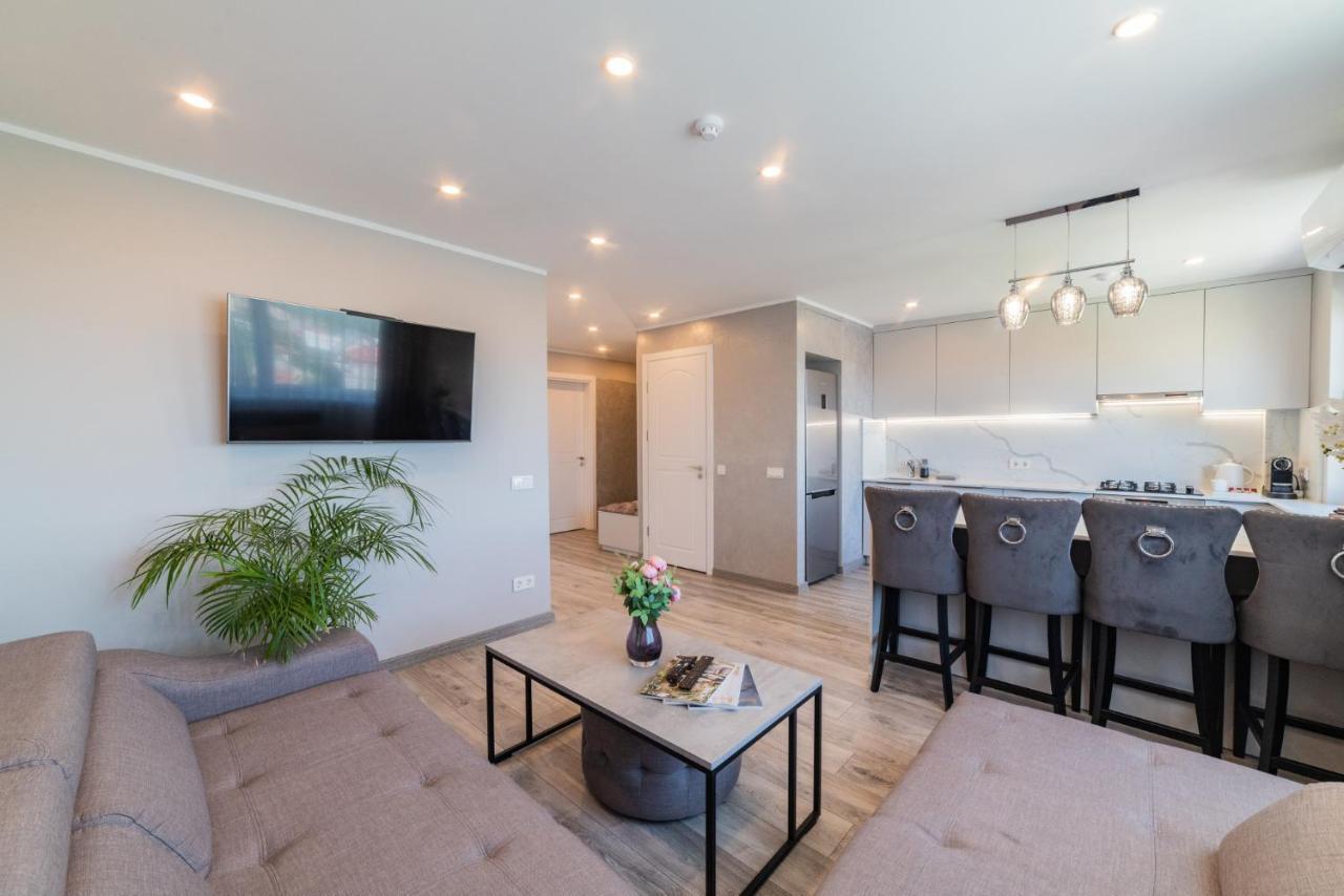 E.D. Luxury Apartaments Šiauliai Exteriör bild