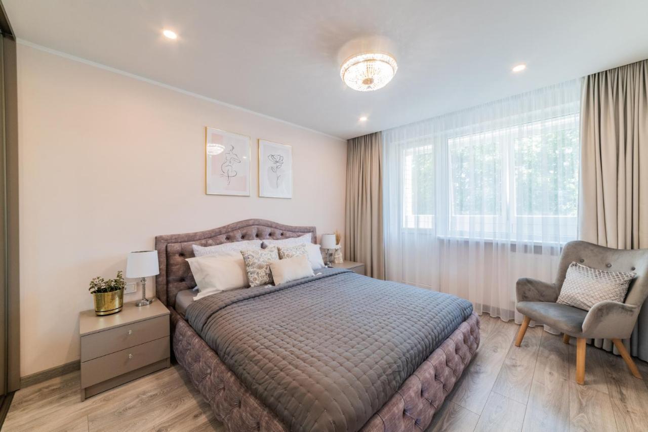 E.D. Luxury Apartaments Šiauliai Exteriör bild