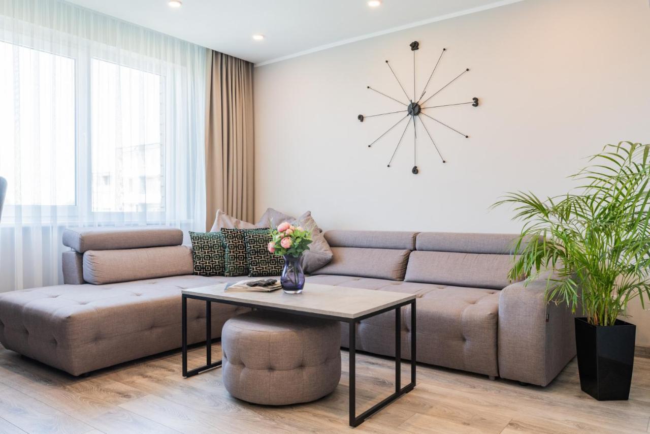 E.D. Luxury Apartaments Šiauliai Exteriör bild
